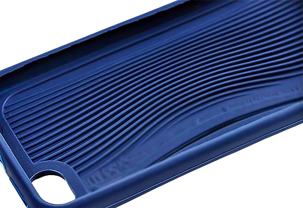 силикконовый чехол для Iphone  в форме кита